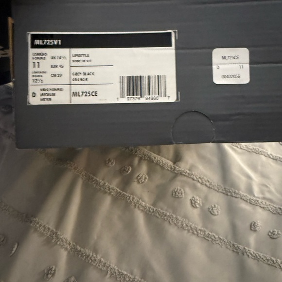 New Balance Grey and Black Athletic Shoes - Picture 4 of 4